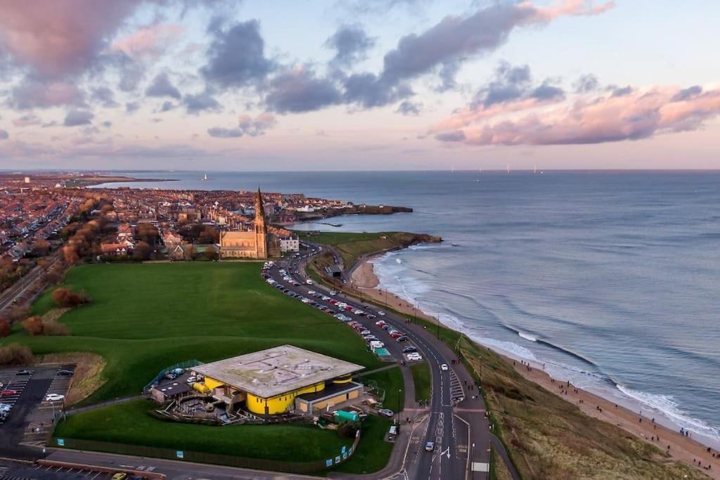 Longsands Beach Apartment 1 Tynemouth Free Onsite Parking Exterior photo