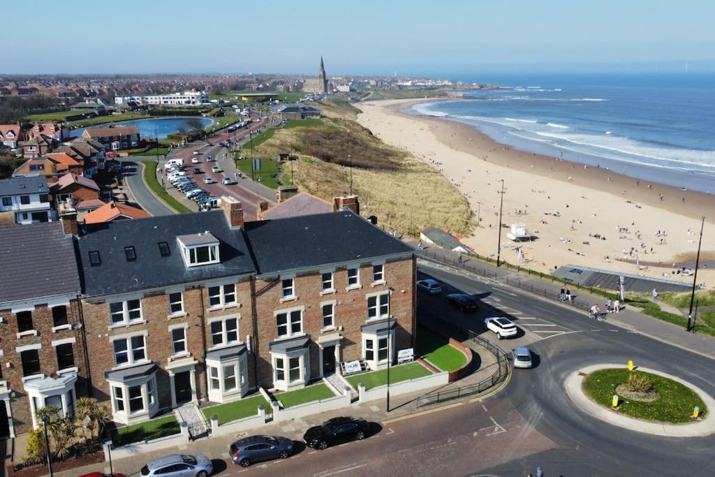 Longsands Beach Apartment 1 Tynemouth Free Onsite Parking Exterior photo